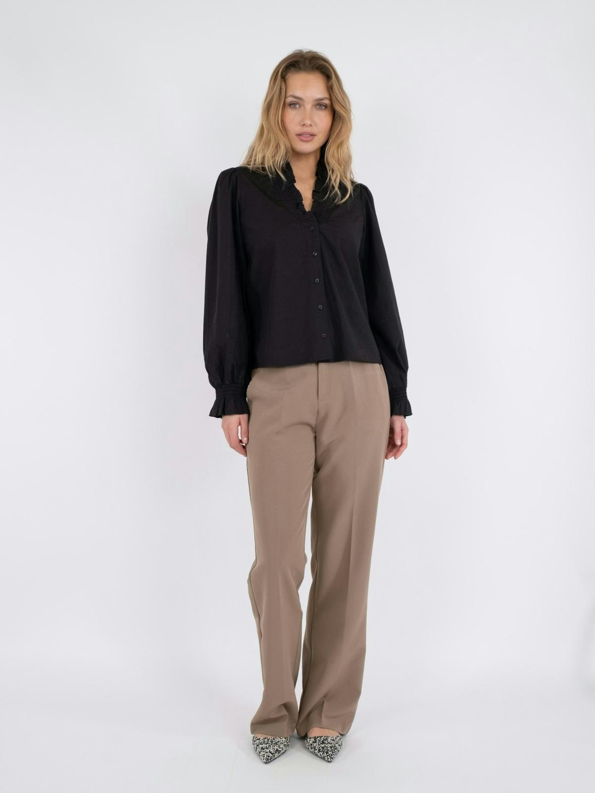 Neo Noir - Brielle Solid Shirt (Black)