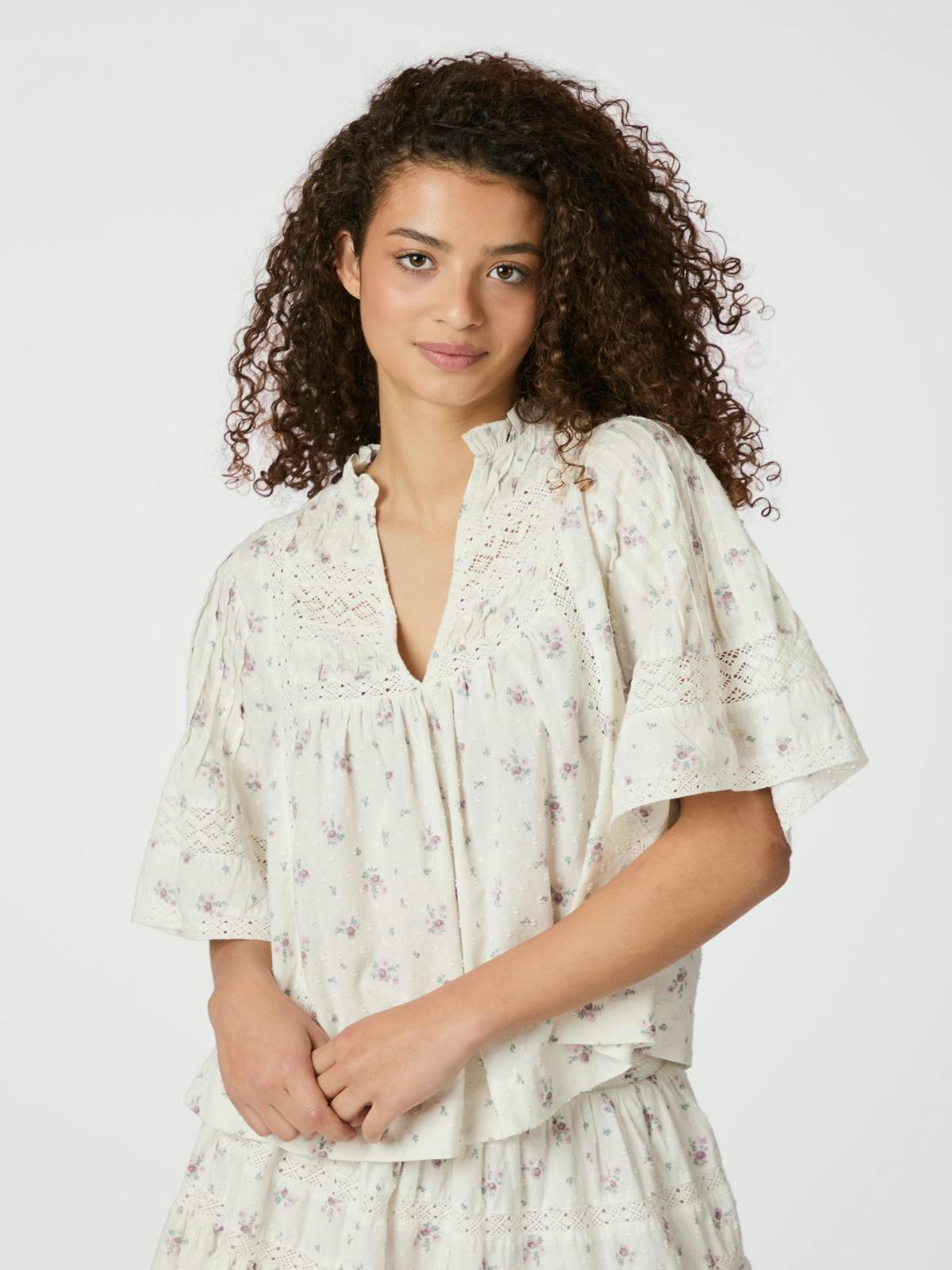 Neo Noir - Siama Dobby Flower Blouse (Offwhite)