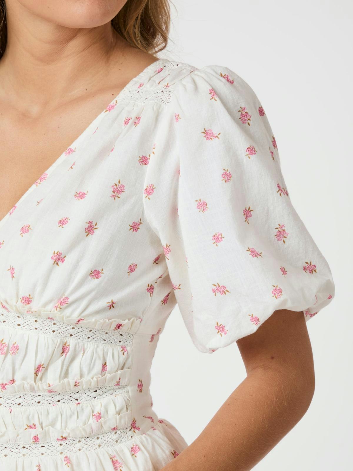 Neo Noir - Sapura Fleurie Blouse (Rose)