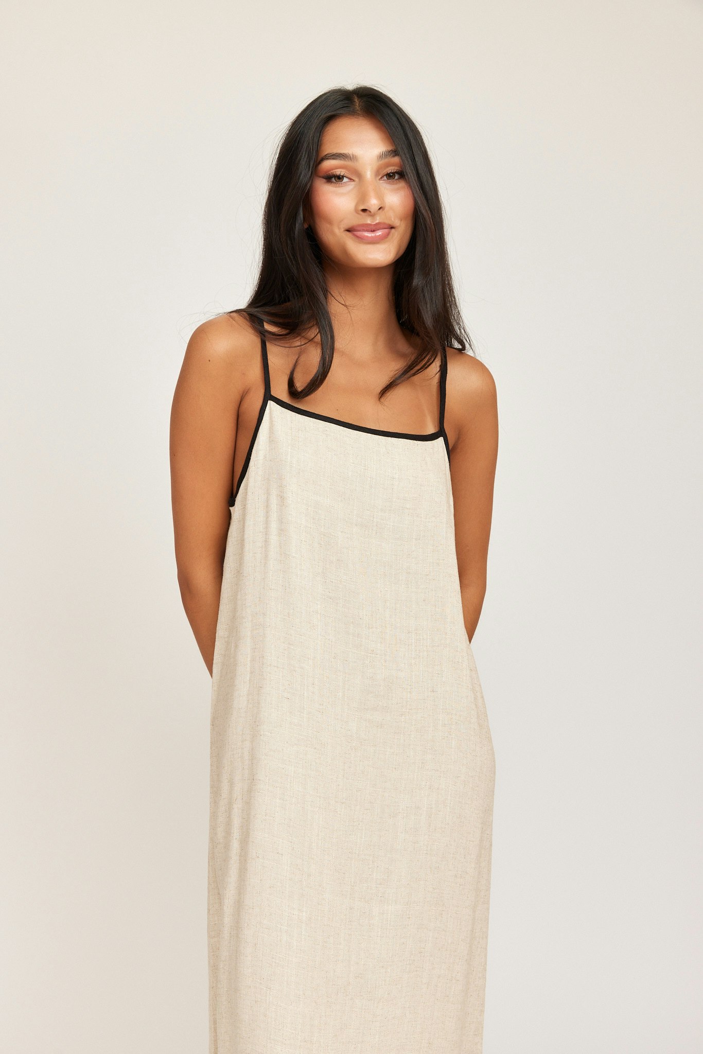 Rut & Circle - AMANDA LINEN DRESS (Beige)