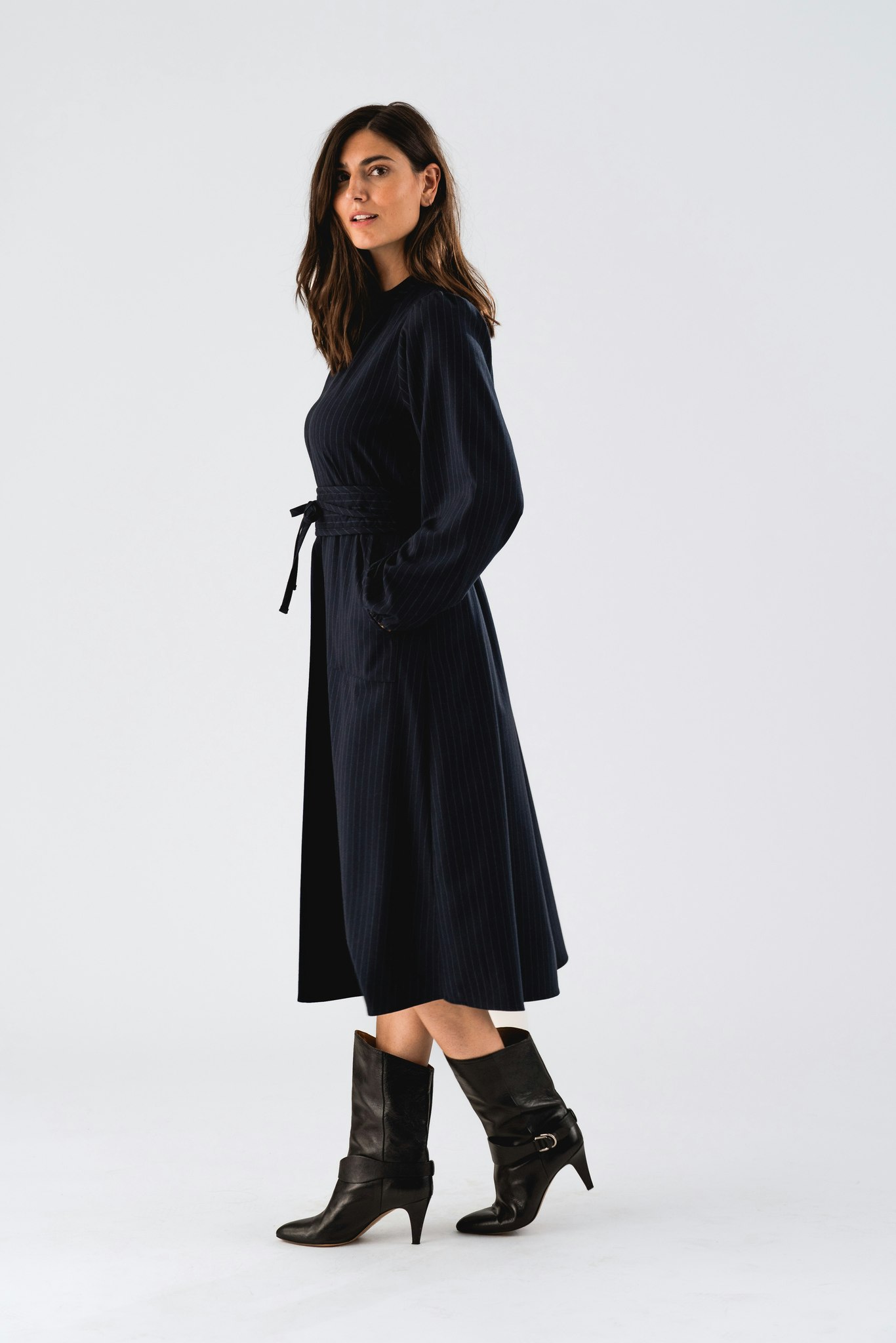Lollys Laundry - ParisLL Midi Dress LS (Dk Navy)