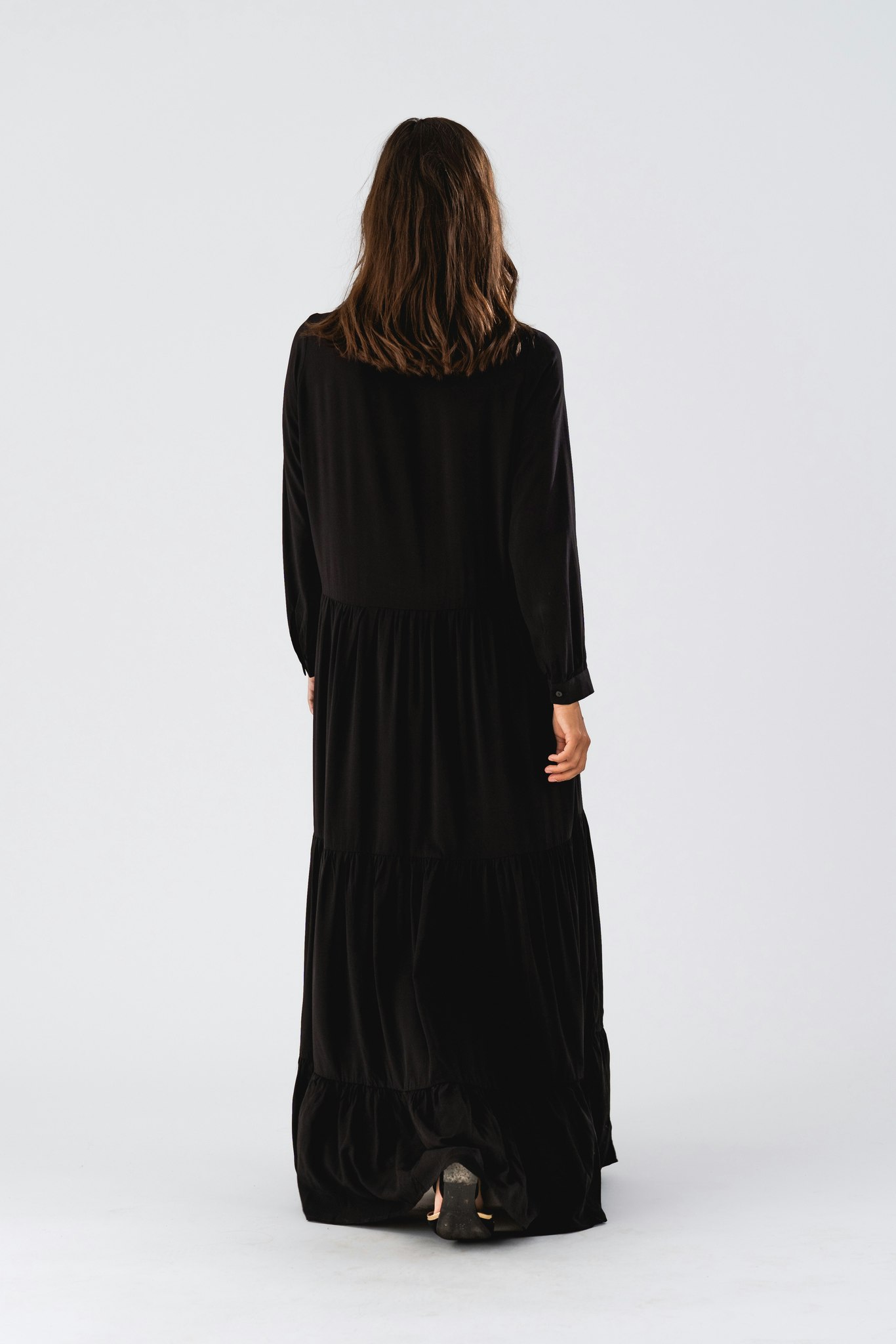 Lollys Laundry - NeeLL Maxi Dress LS (Black)