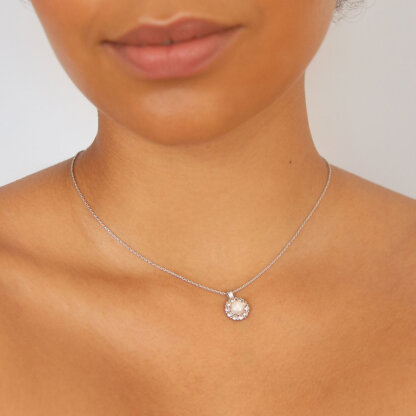 SOFIA NECKLACE – OYSTER