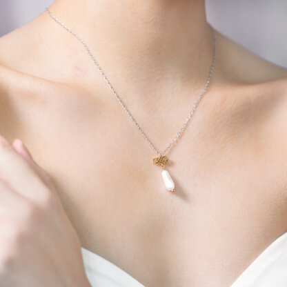 Lily and Rose - SIGNATURE PEARL NECKLACE – IVORY GOLD