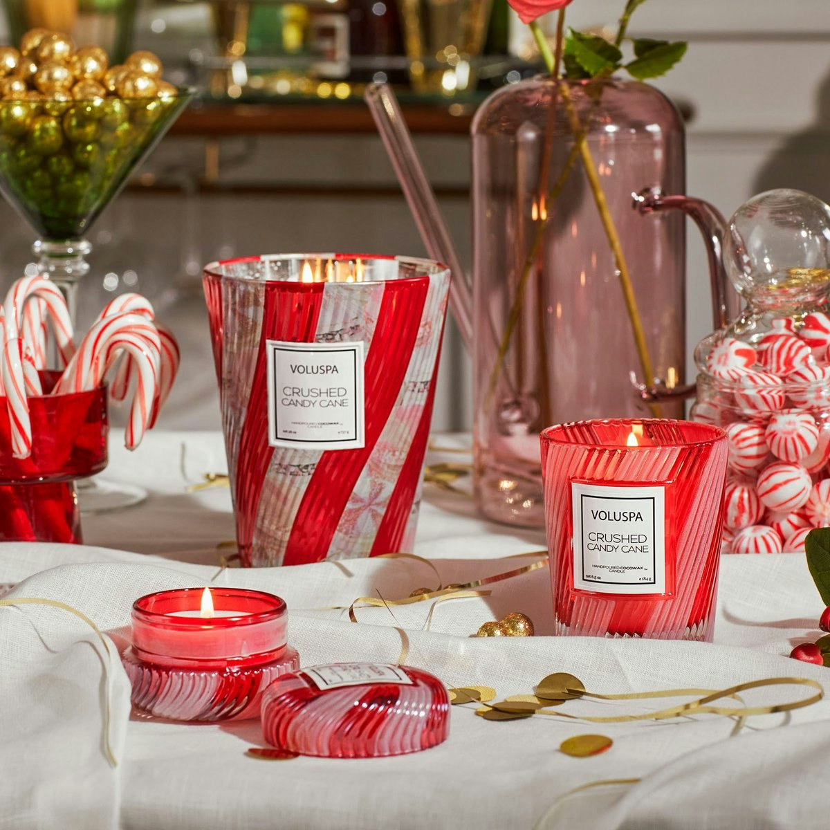 Voluspa - Crushed Candy Cane - Classic Candle