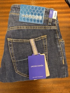 Jacob Cohën - Limited edition dlimfit dark blue jeans