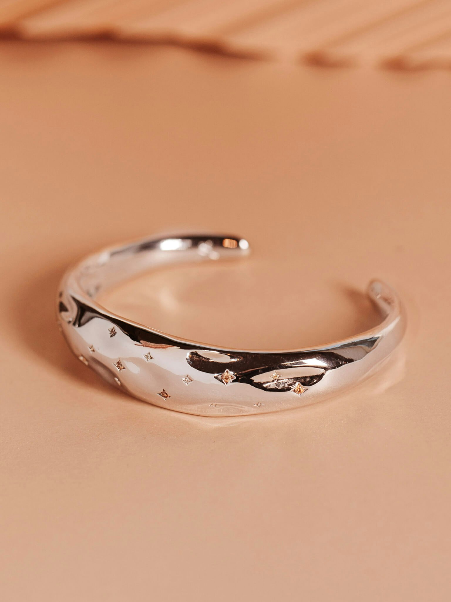 Ylva Li - BERTHA BANGLE BRACELET – SILVER