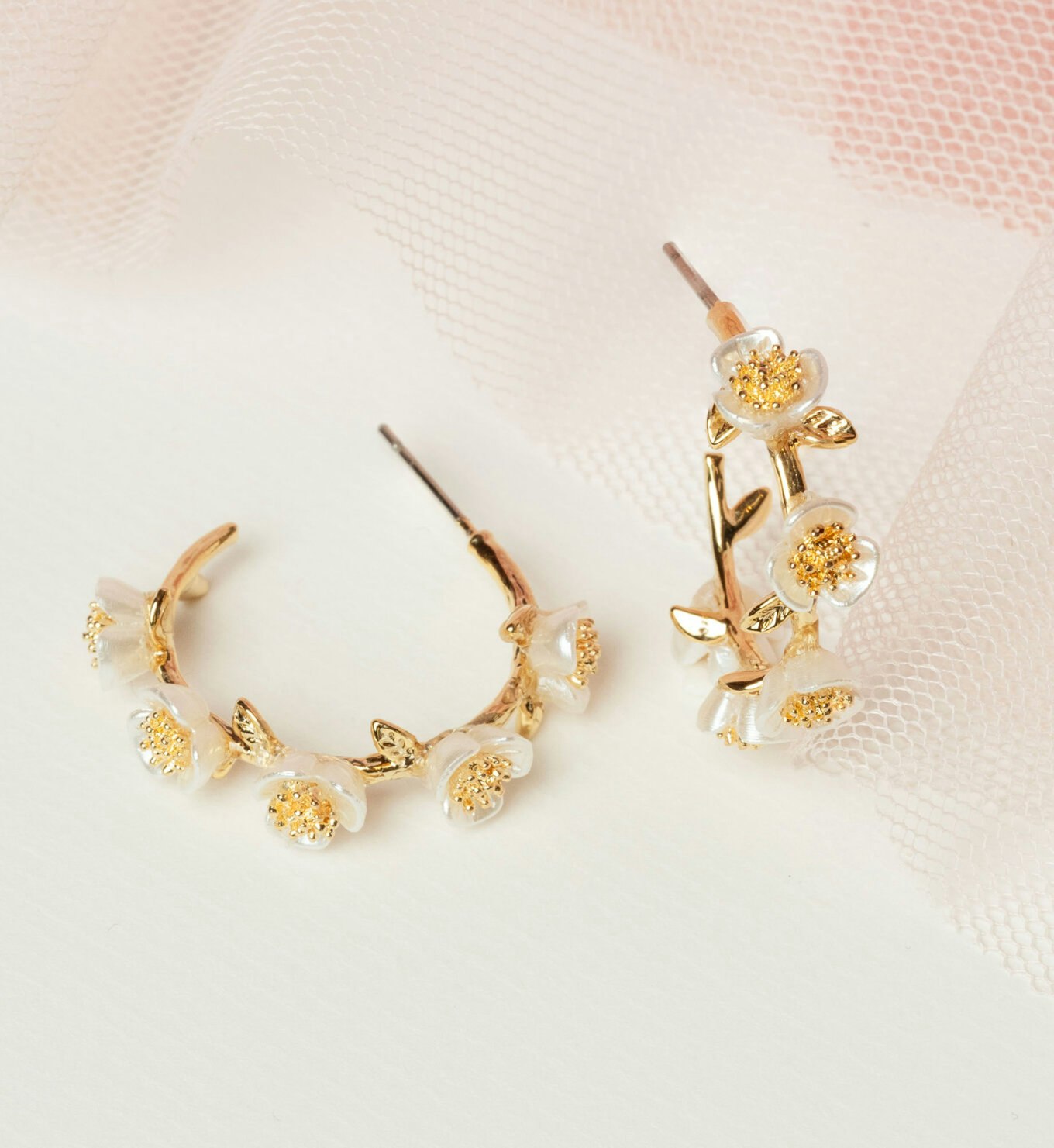 Lily and Rose - HANNAH HOOPS – IVORY / GOLD