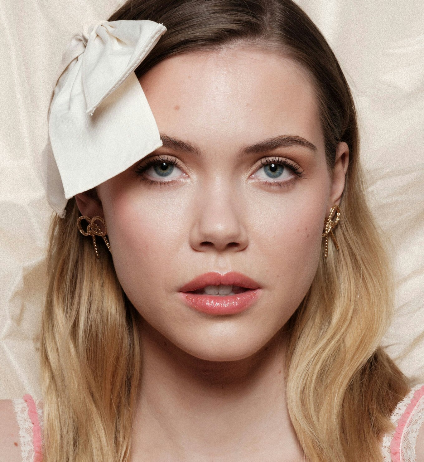 Lily and Rose -  MAXIMA BOW EARRINGS – GOLD