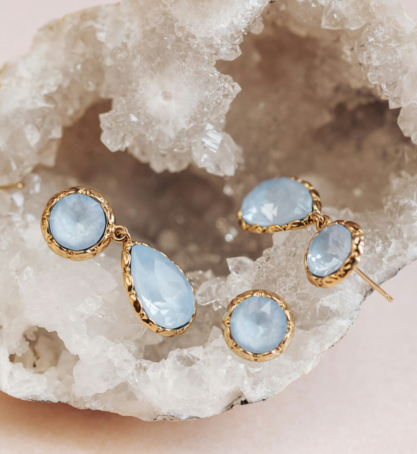 Lily and Rose - Victoria raindrop earrings - Sky blue
