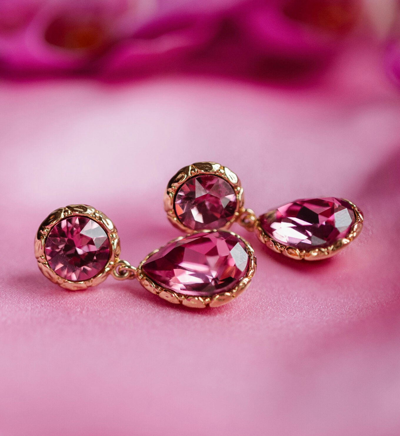 Lily and rose - Victoria raindrop earrings - Dark rose