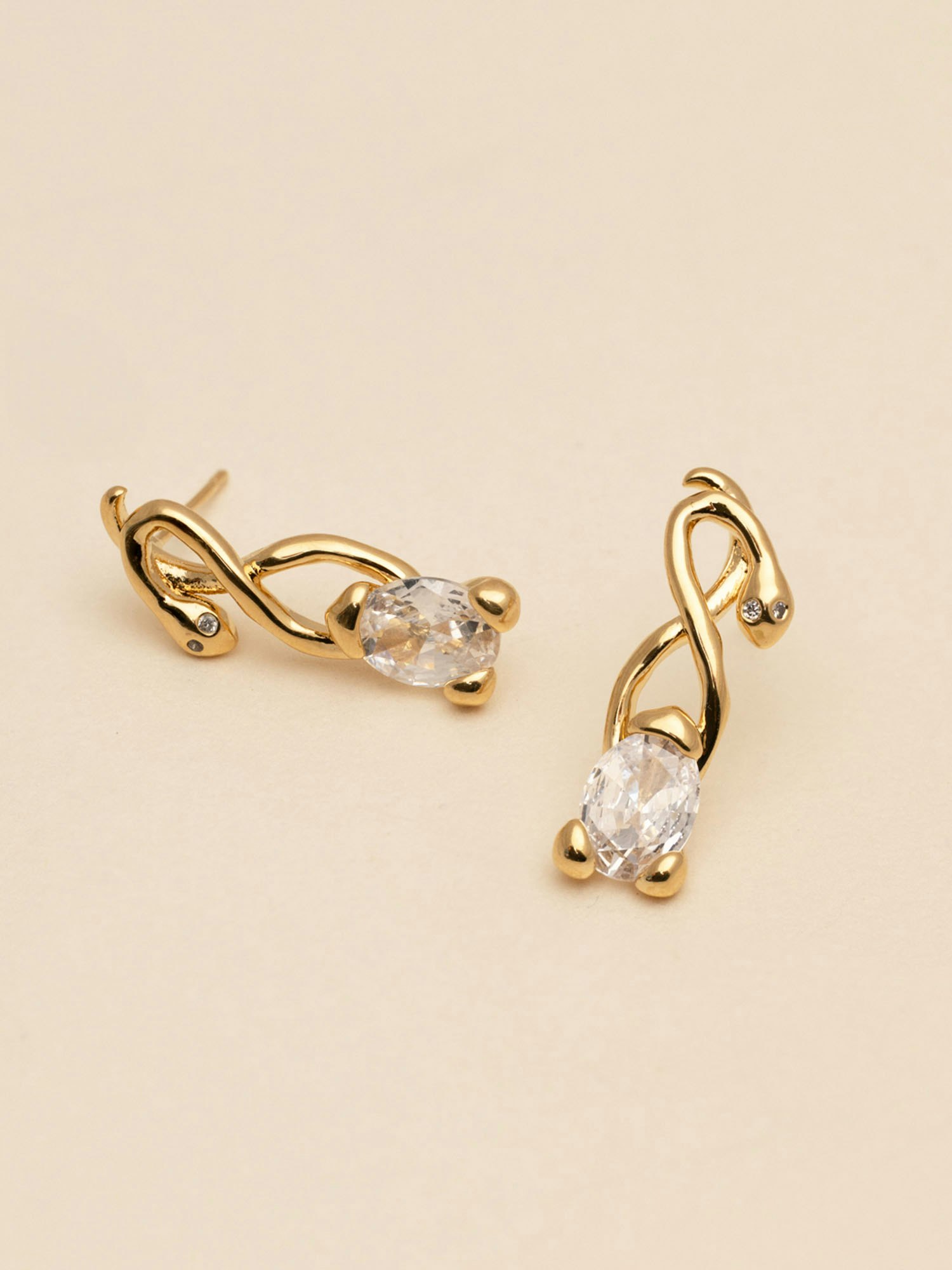 Ylva Li - EDDA EARRINGS – CRYSTAL