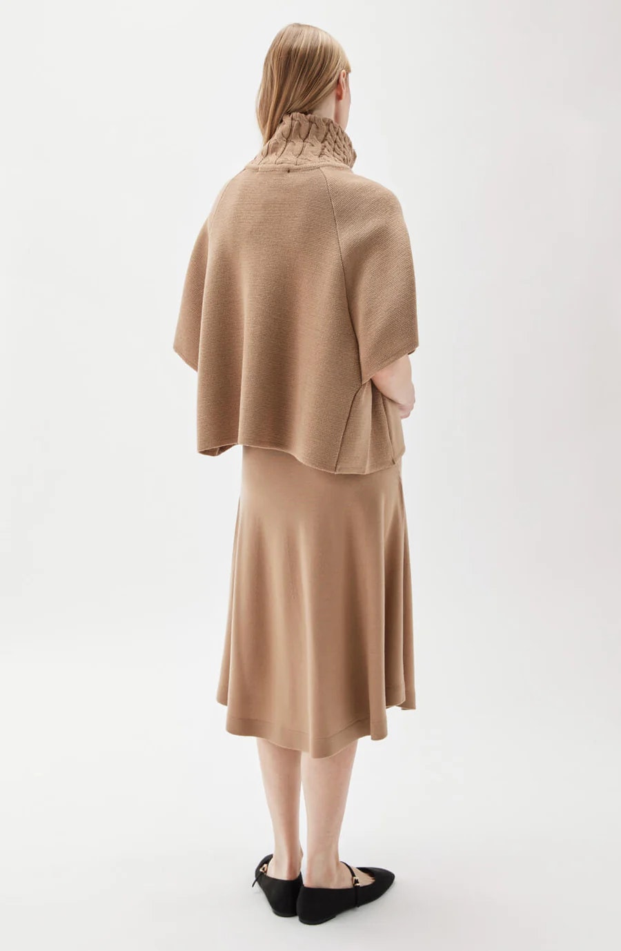 Busnel - LISALOU CABLEKNIT COLLAR CAPE - SALTY CARAMEL