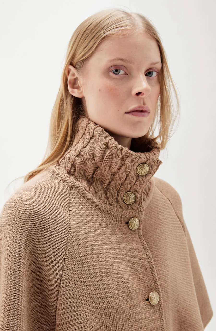 Busnel - LISALOU CABLEKNIT COLLAR CAPE - SALTY CARAMEL