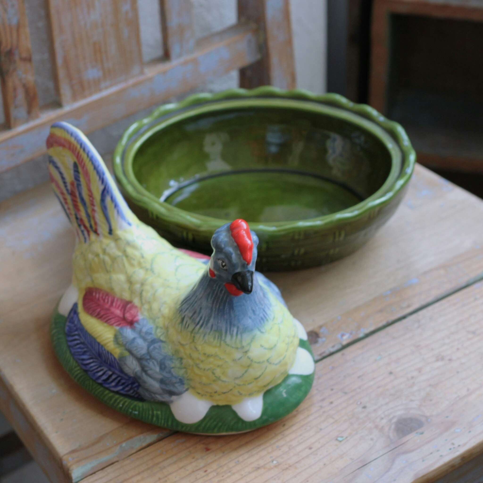 Ägg-gömma - Färgglad Höna