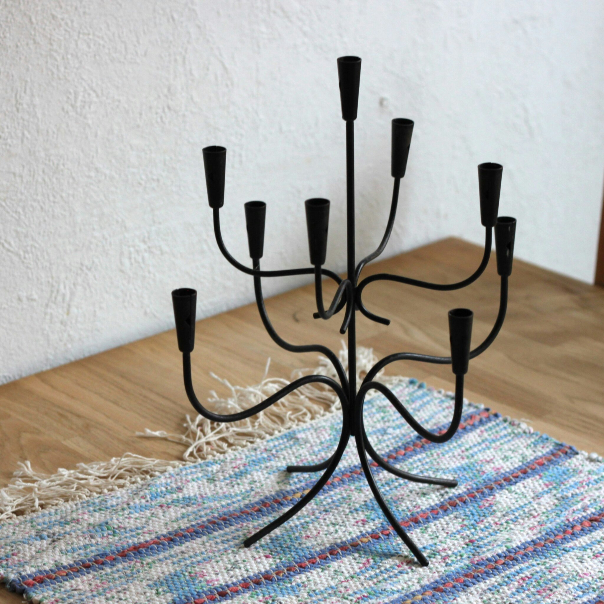 Ljusstake - svart i metall