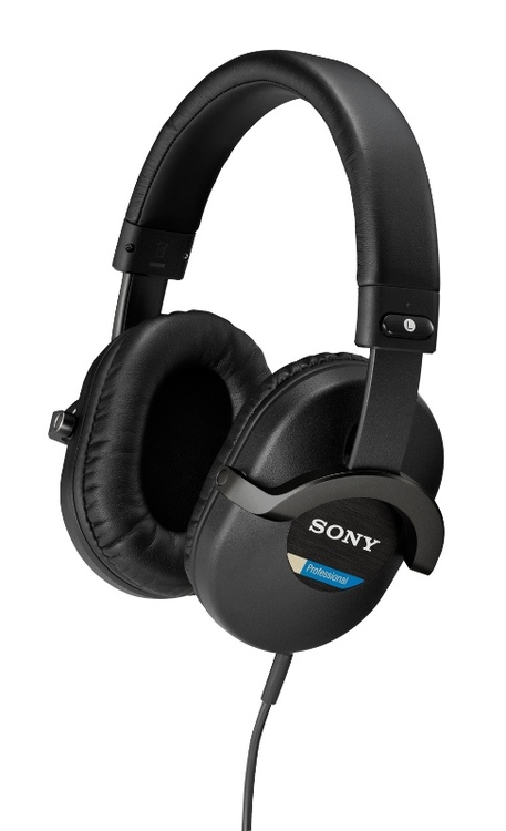 Sony headphone MDR-7510. Closed, 5Hz-40kHz