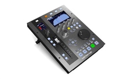 SSL UF1 – Avancerad DAW-controller med motorfader och färgdisplay