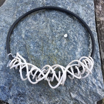 Halsband spiral