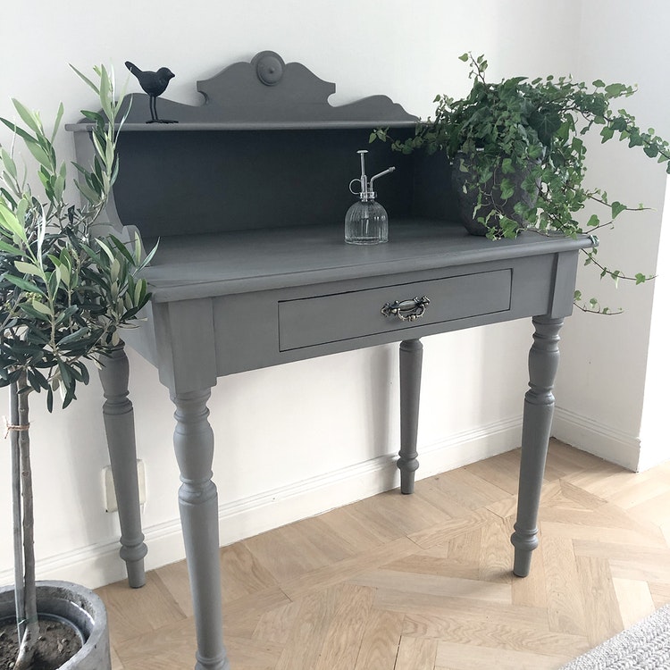 Litet grått skrivbord - Vit Magnolia