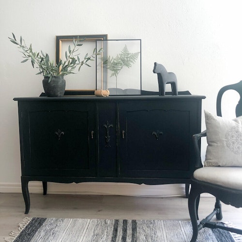 Svart sideboard