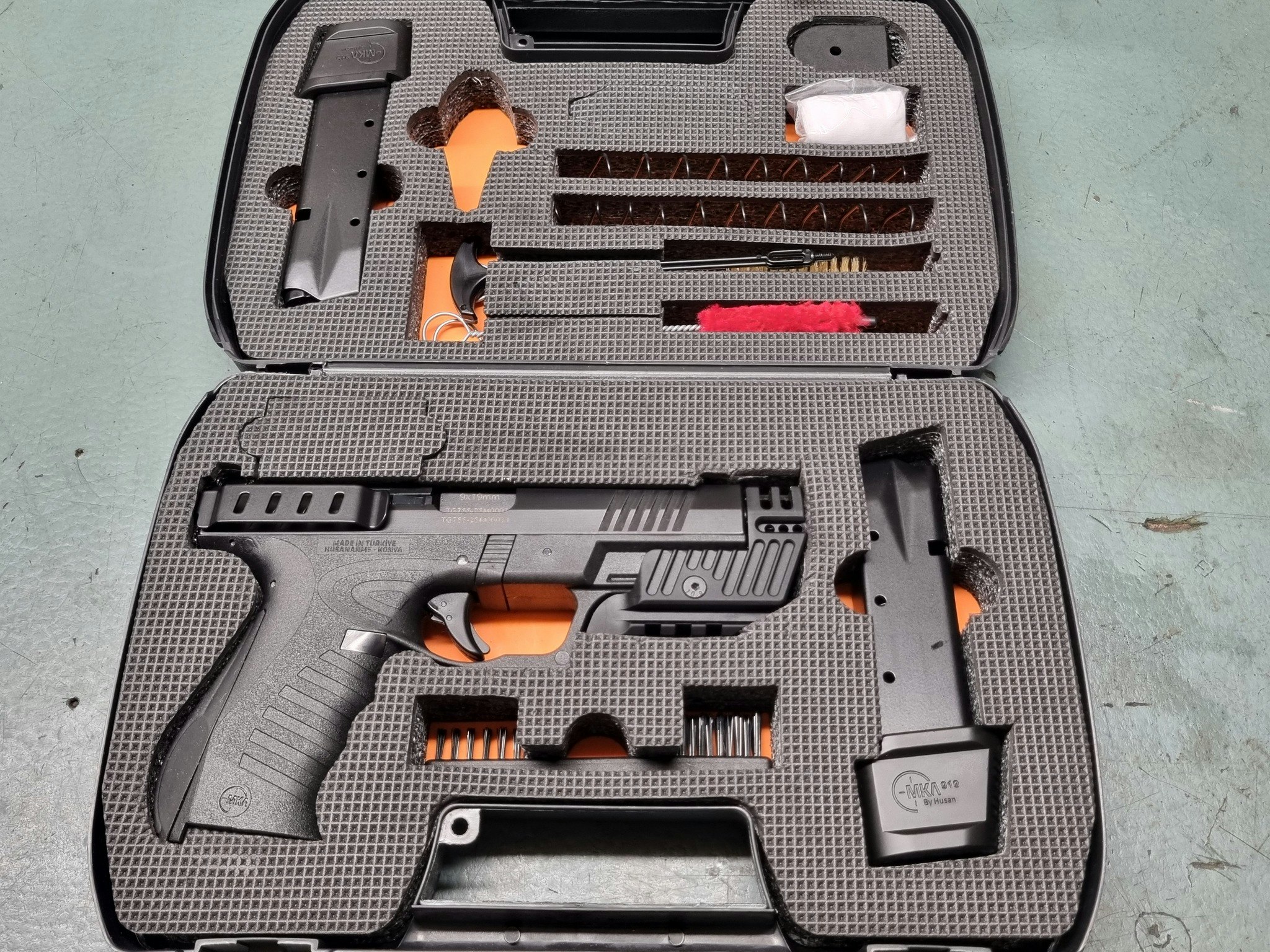 Husan Arms MKA919 TR2 9x19 OR Comp