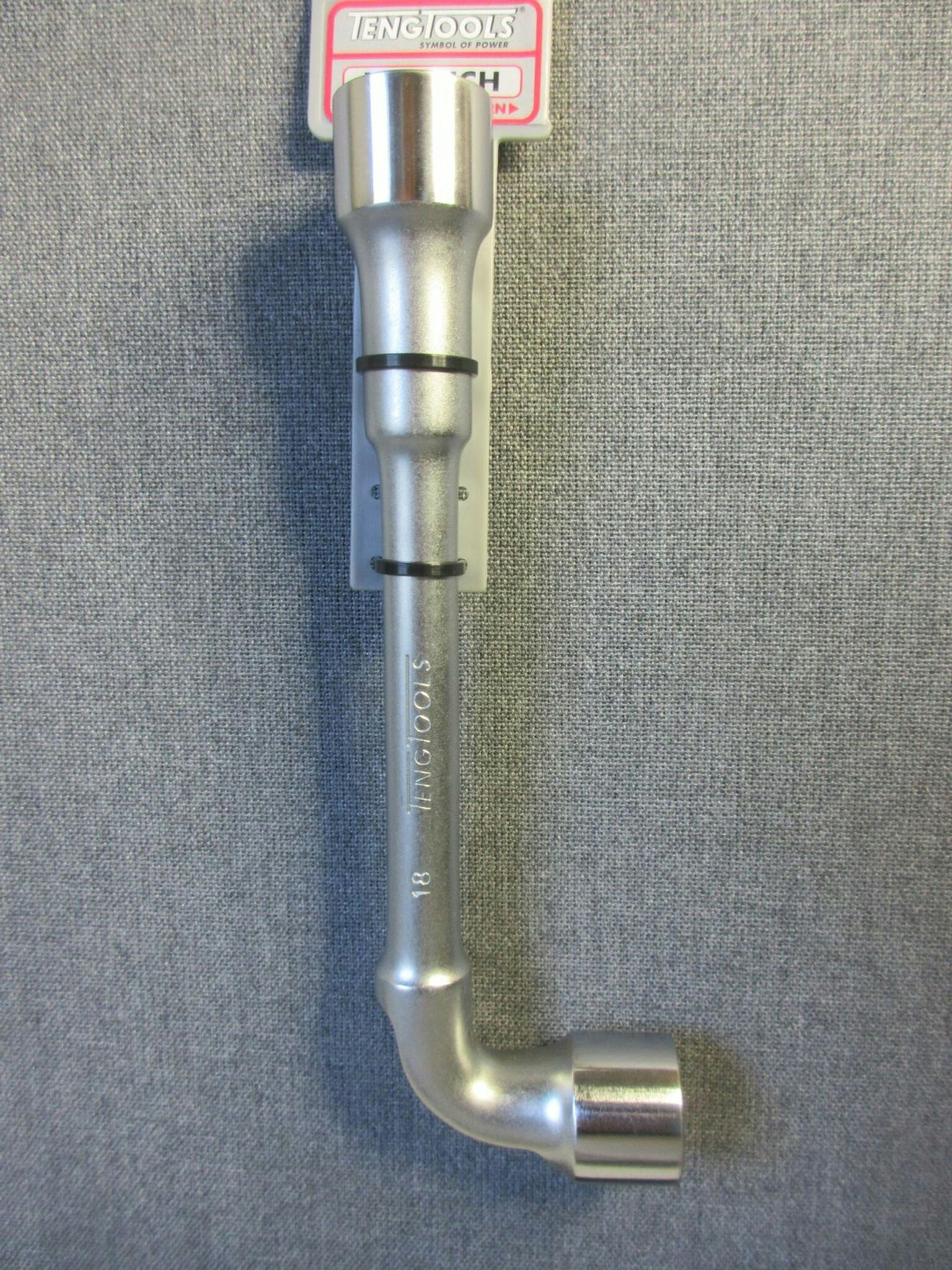 Hylsnyckel dubbel 18 mm. Teng Tools.