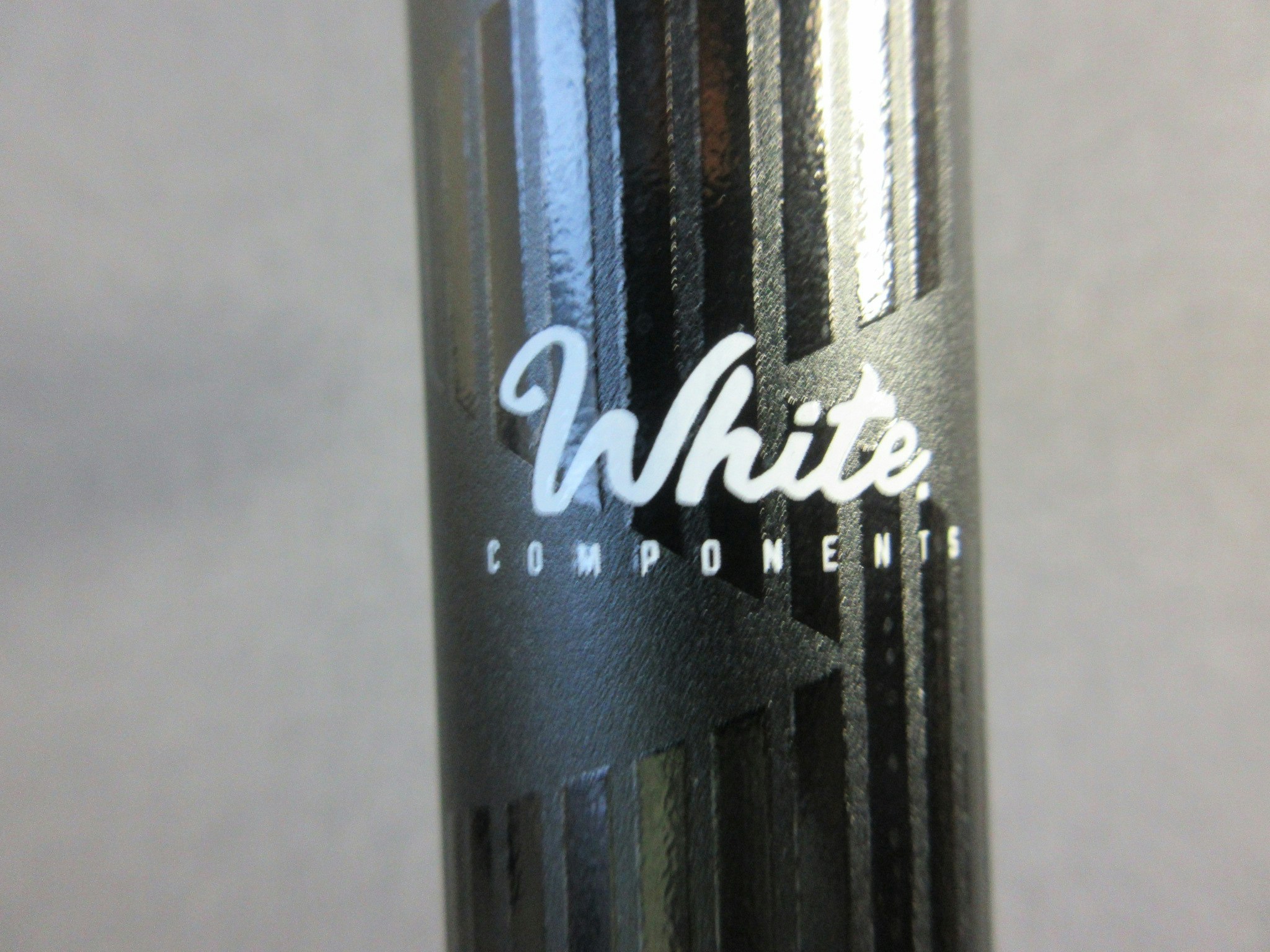 White Components Cykelsadel med Sadelstolpe