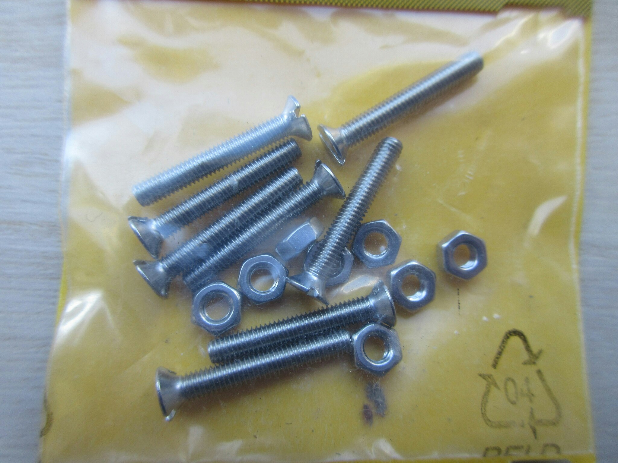 ESSVE Maskinskruv MFS A4 Syrafast M3x20 mm. 8 st.