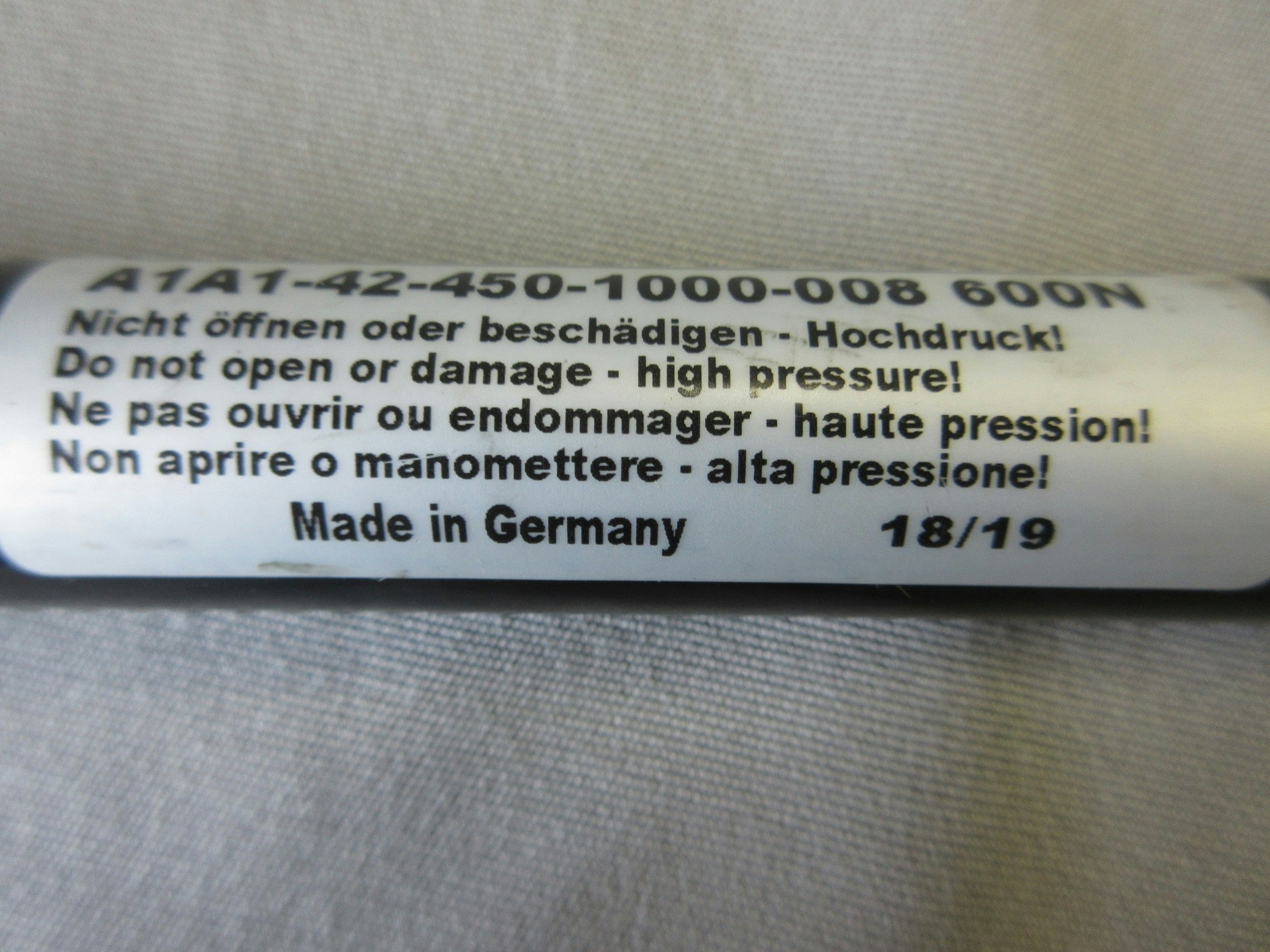 Bansbach Gasfjäder A1A1-42-450-1000-008 600N