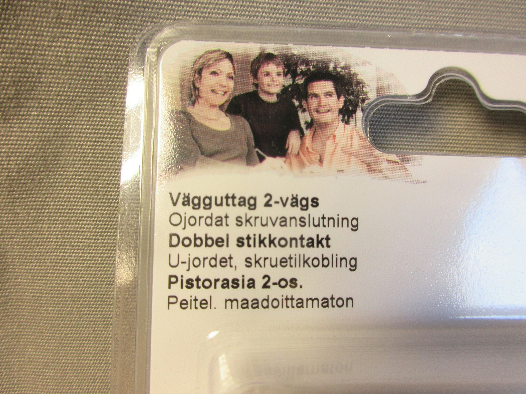 Schneider Vägguttag 2-V OJ SKR BP. 1821474