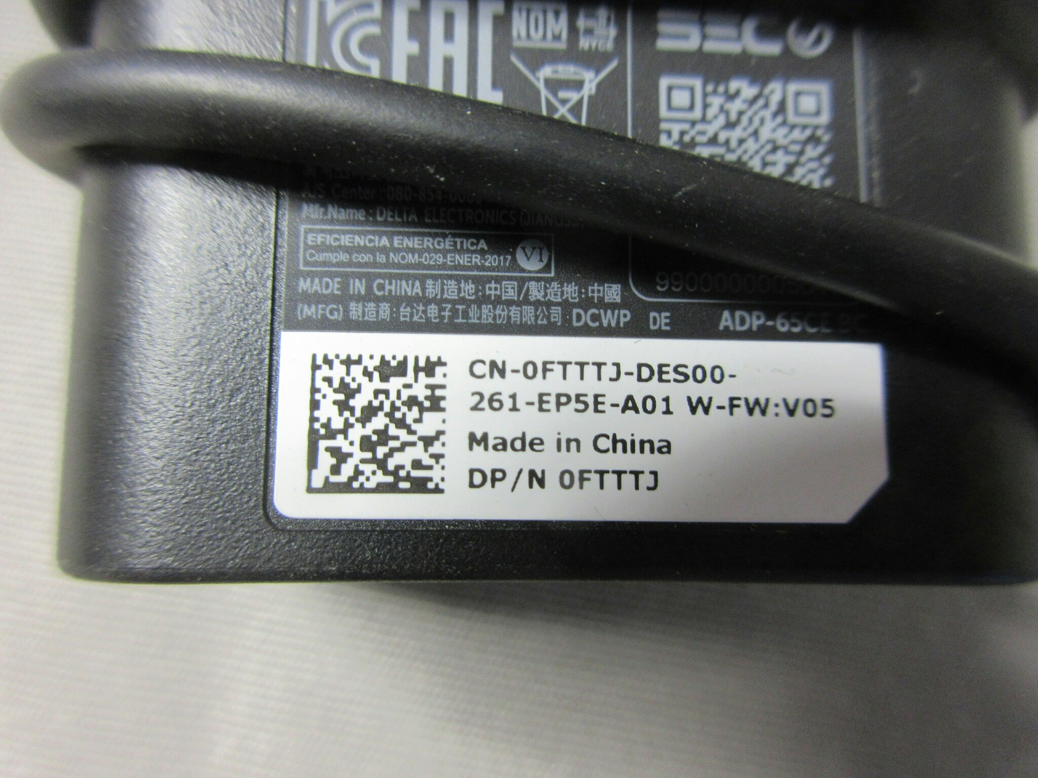 Dell AC adapter 65.0W