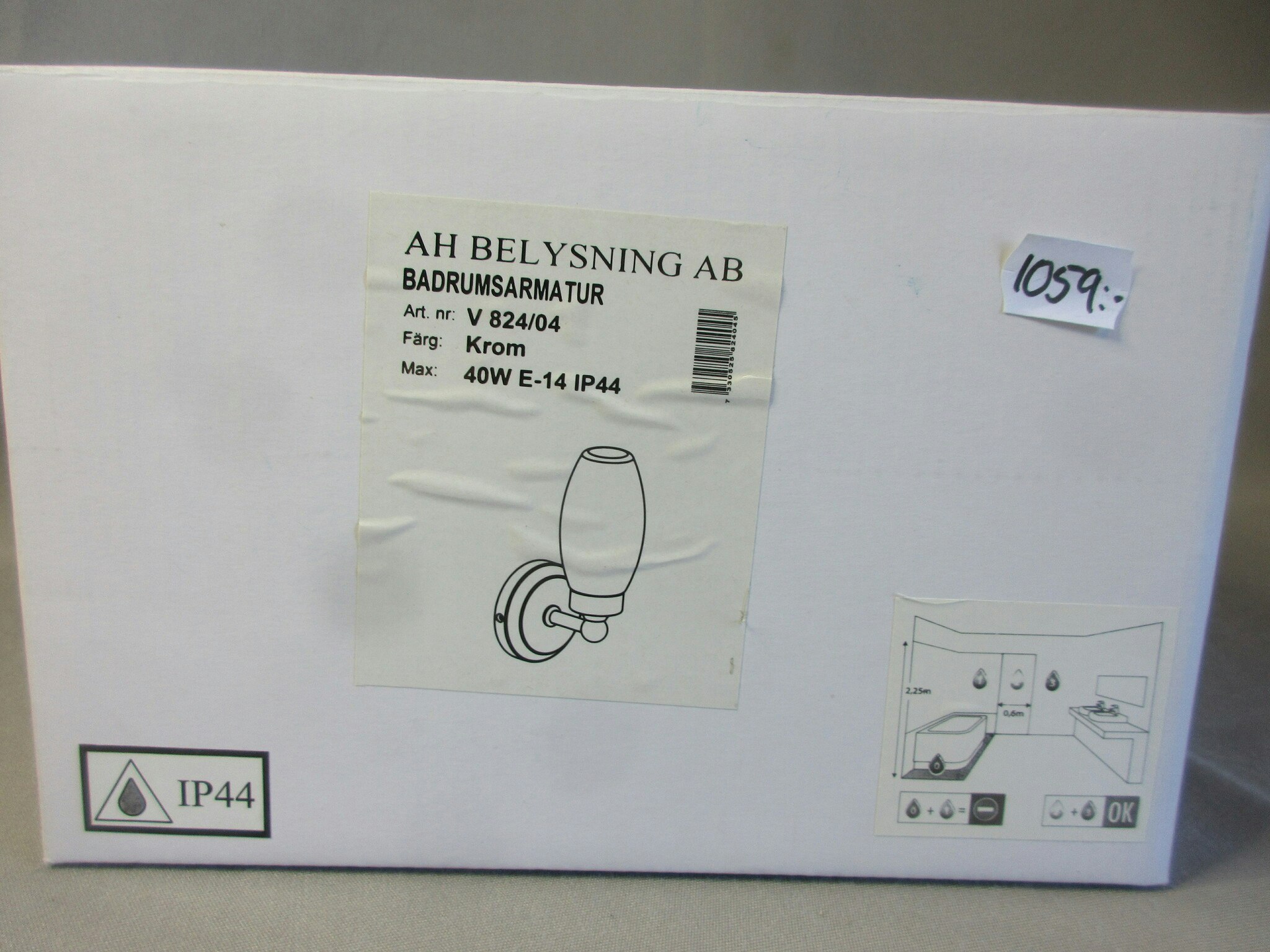 AH Belysning Badrumsarmatur V 824/04 Krom IP44