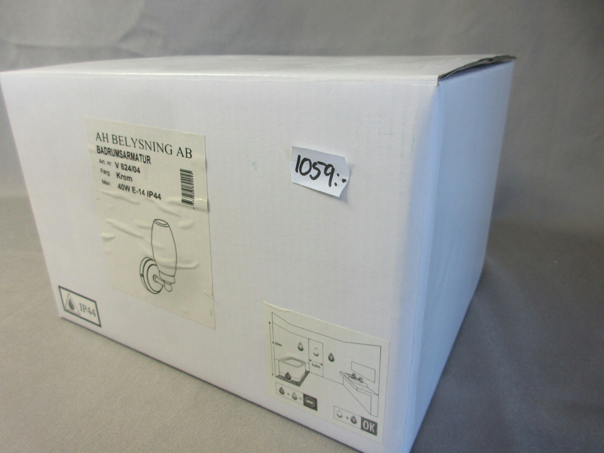 AH Belysning Badrumsarmatur V 824/04 Krom IP44