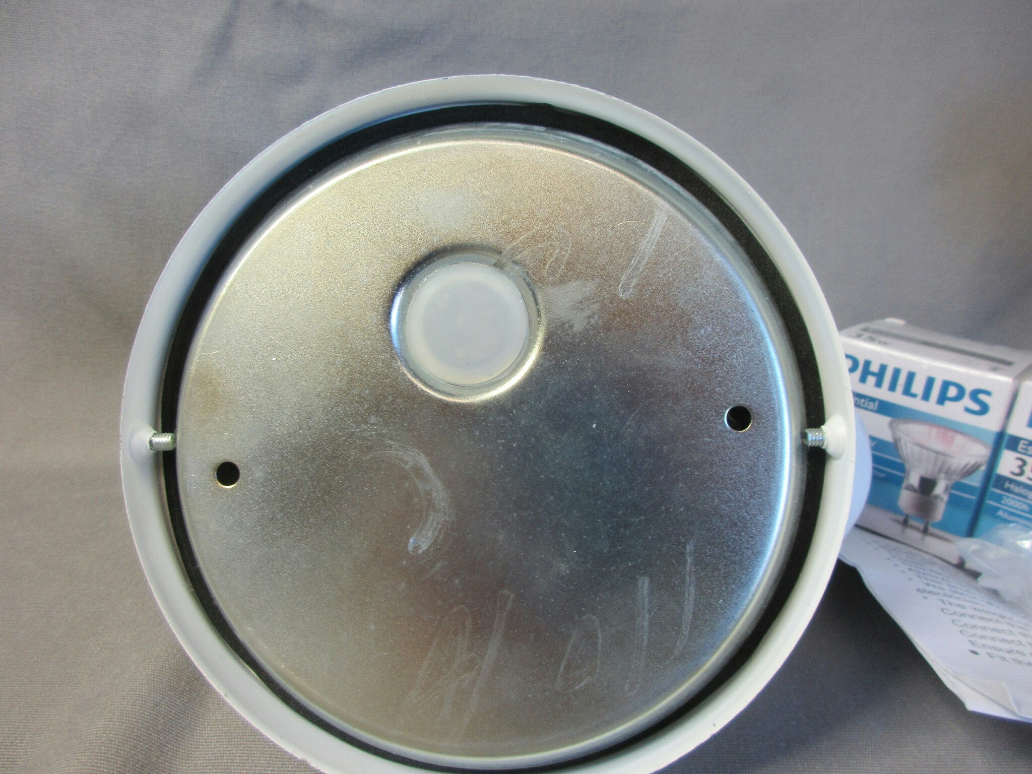 AH Belysning Badrumsarmatur T 763 Vit IP44