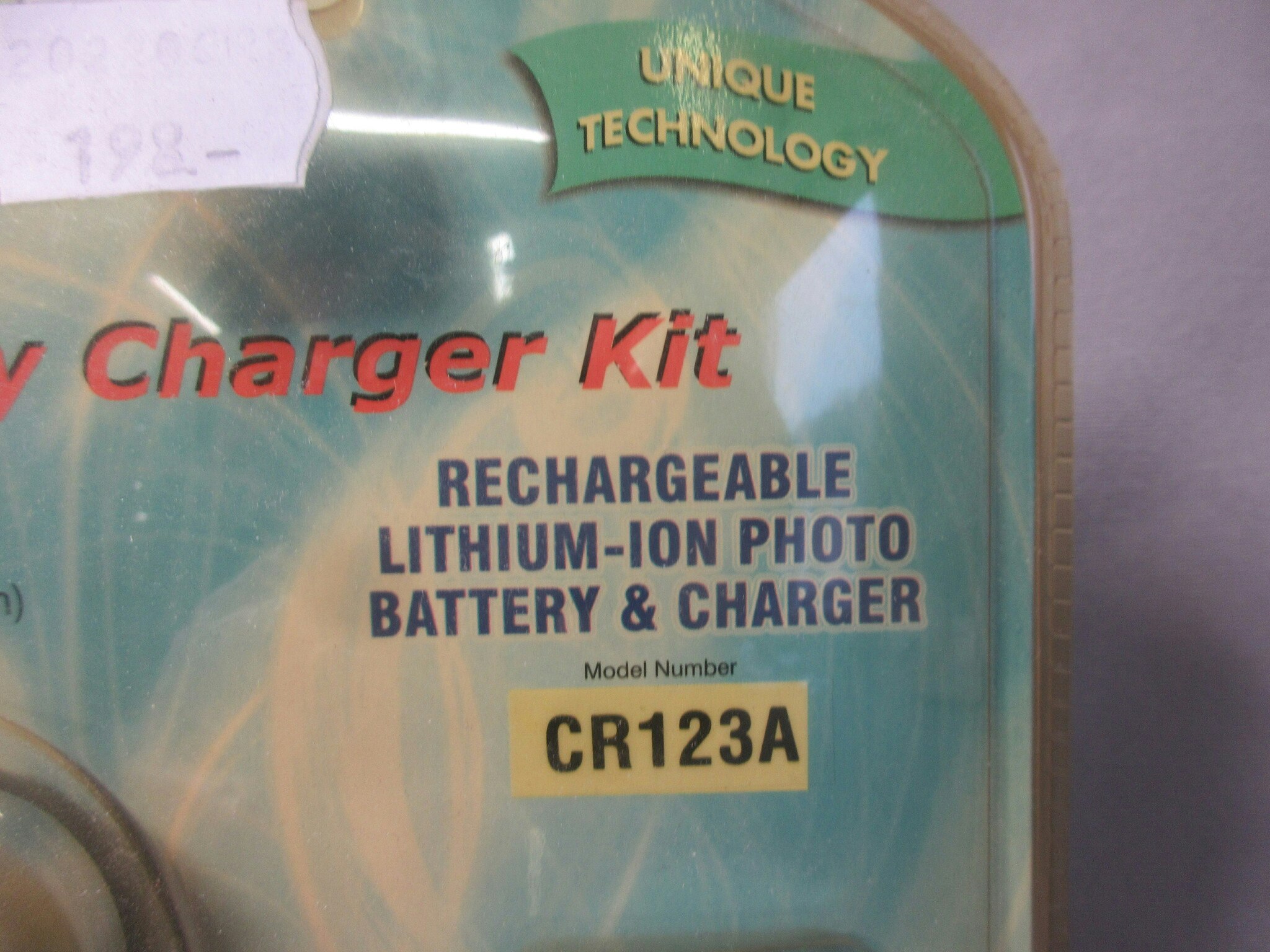 Battery Charger Kit CR123A