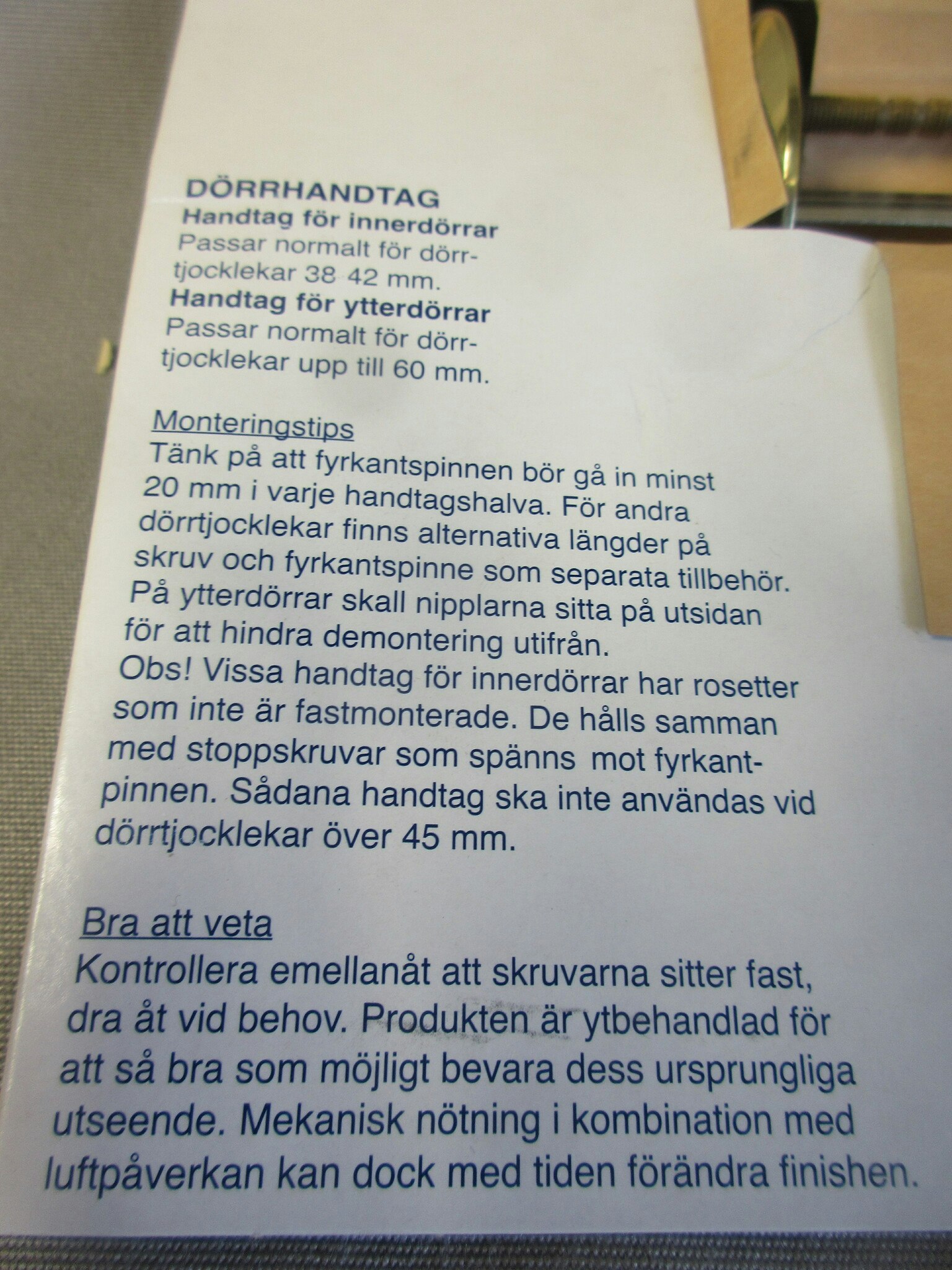 Millers Dörrhandtag Blank Mässing 91262
