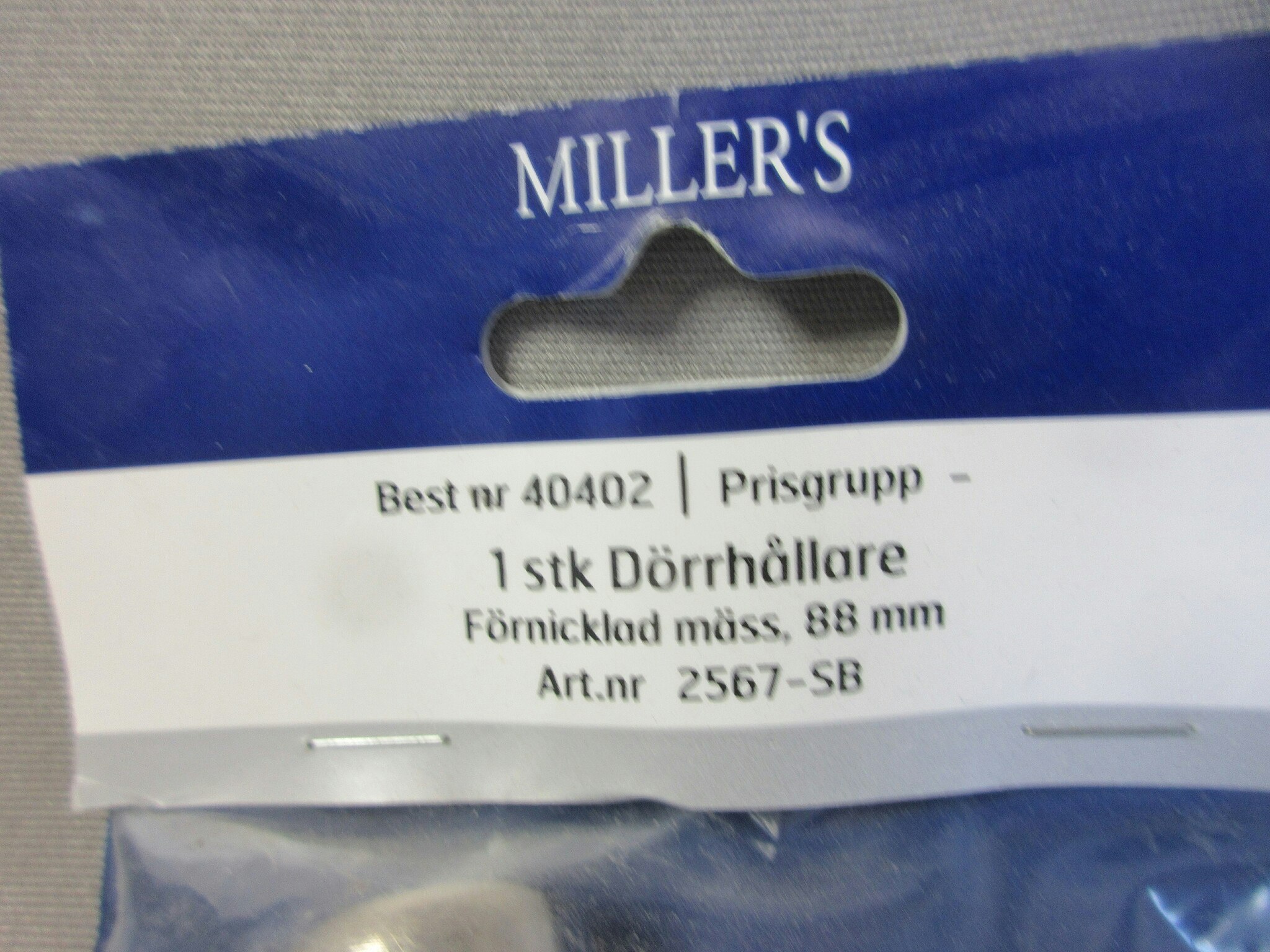 Millers Dörrhållare Förnicklad mäss 88 mm.