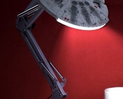 Star Wars Millennium Falcon skrivbordslampa