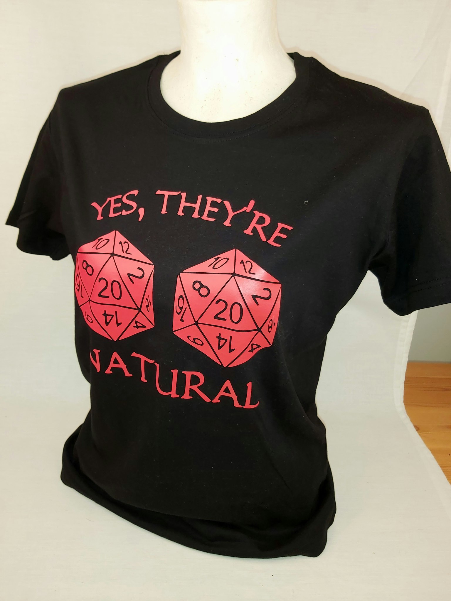 Natural 20 t-shirt