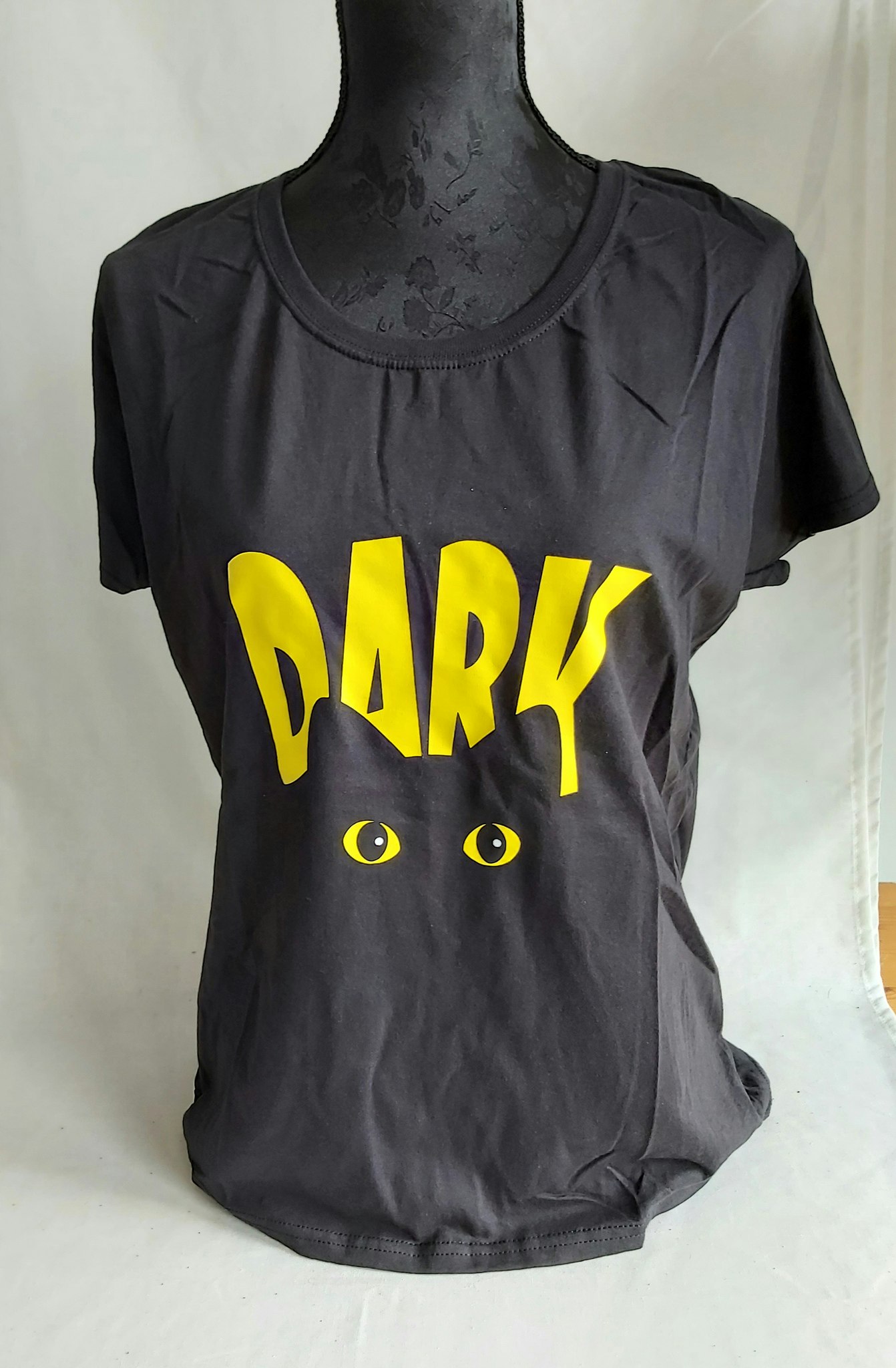 Dark cat T-Shirt