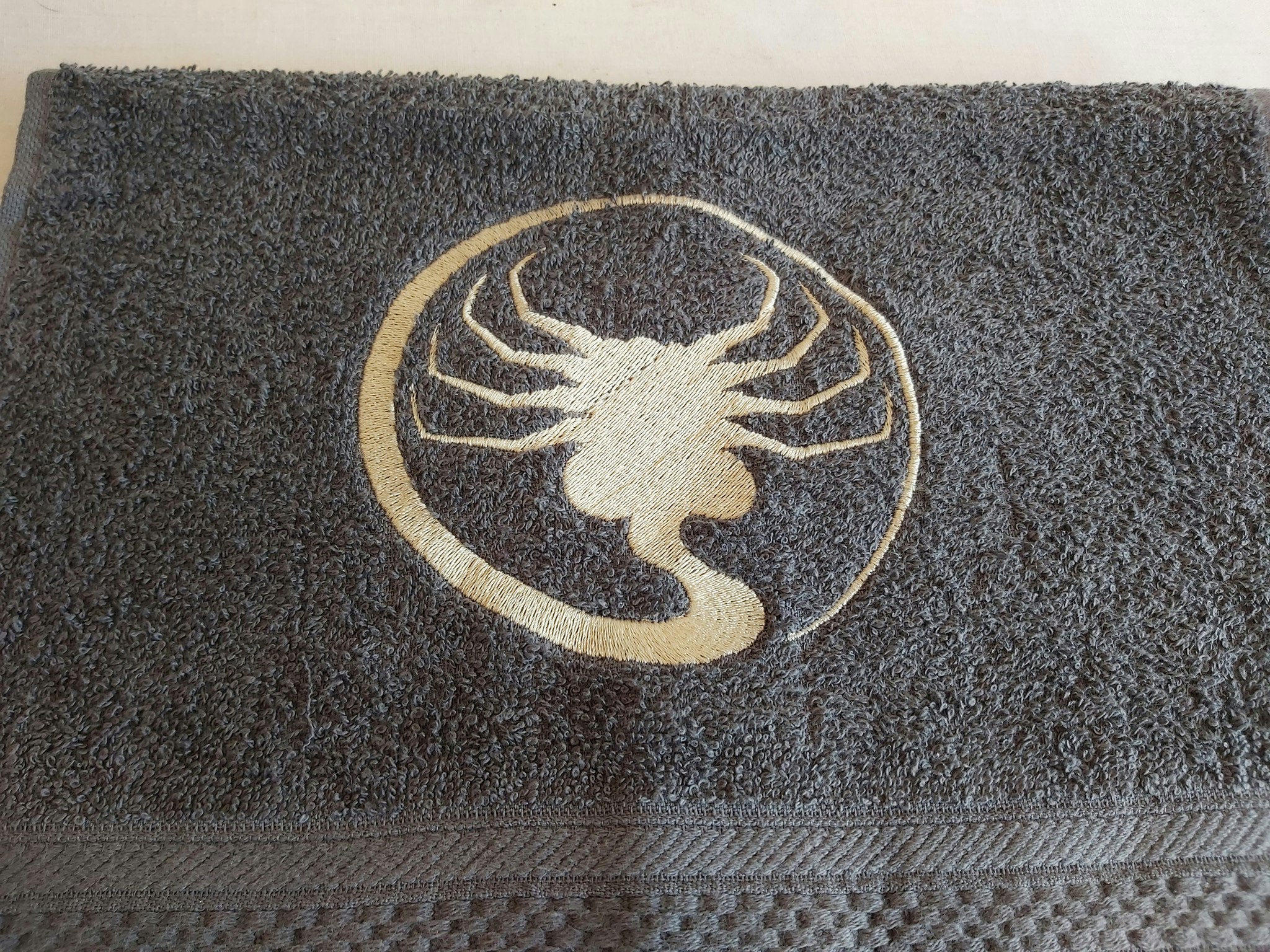 Gästhandduk - Alien - Facehugger