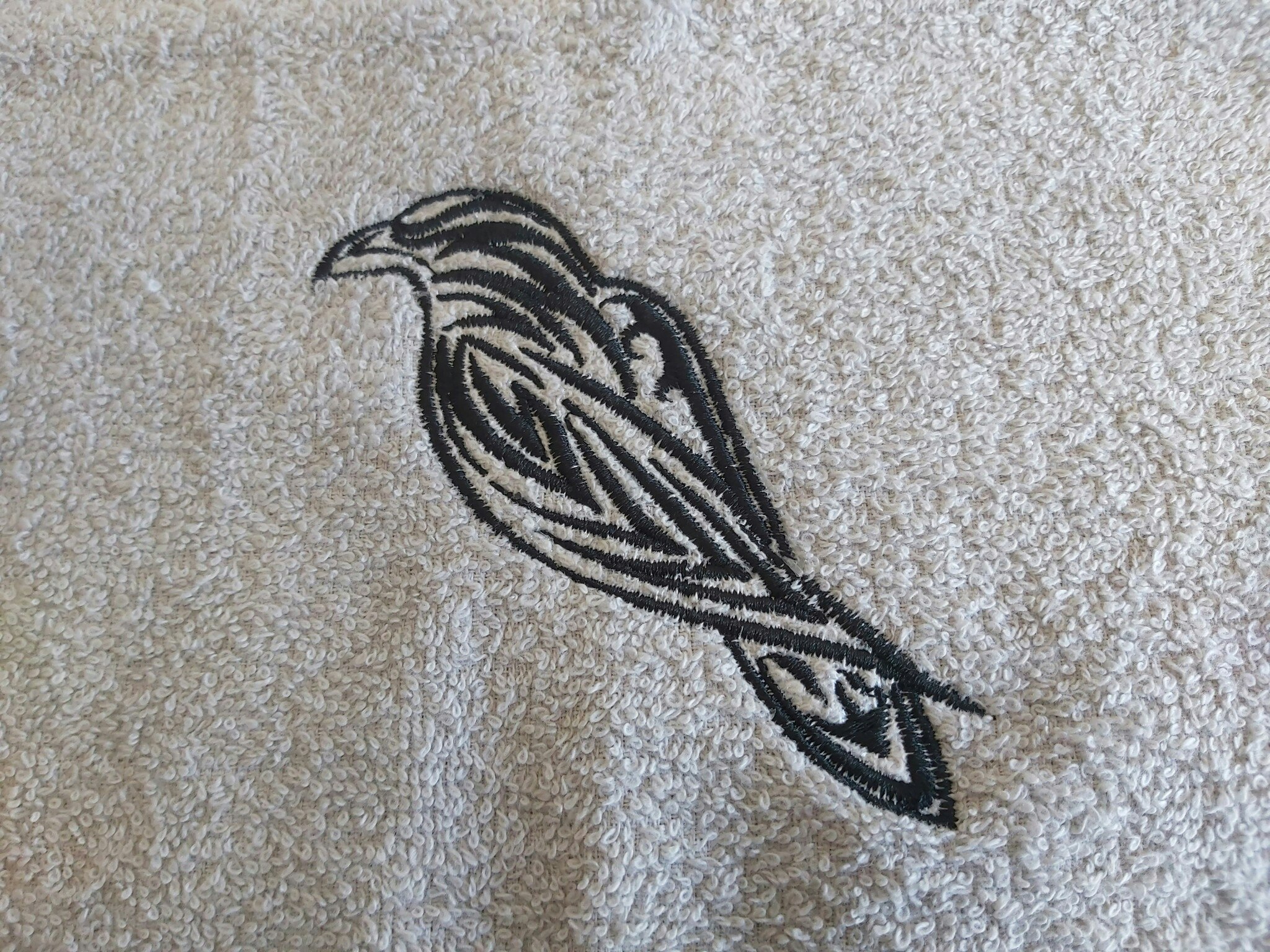 Handduk - Tribal Raven