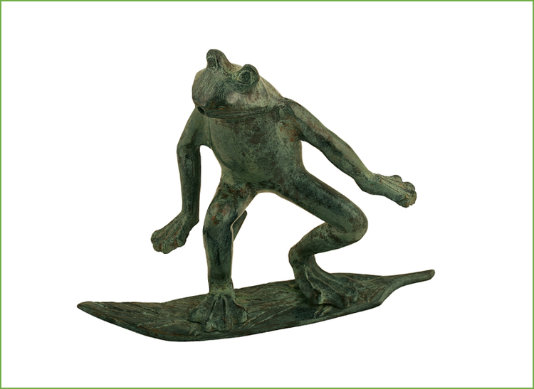 Fountain, frog in bronze, surfing on la leaf, height 16 cm
