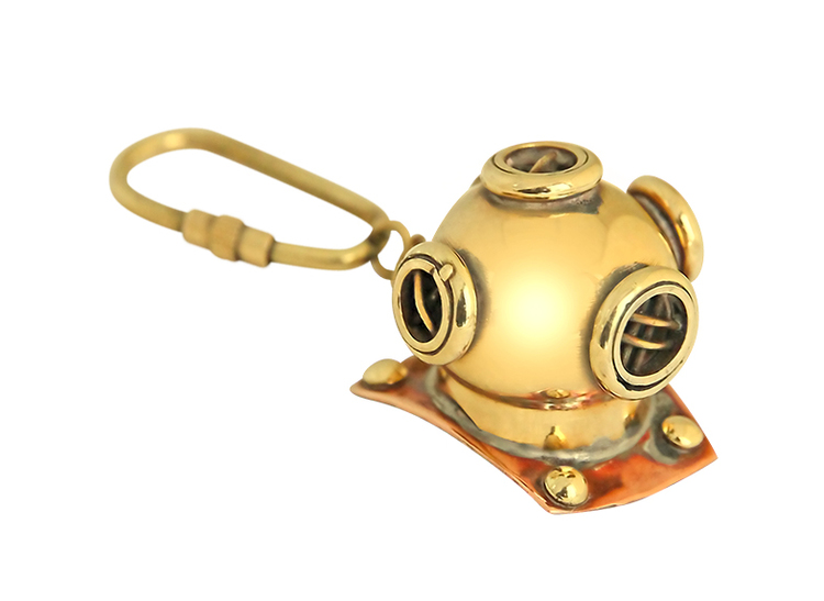 Keychain with diving helmet