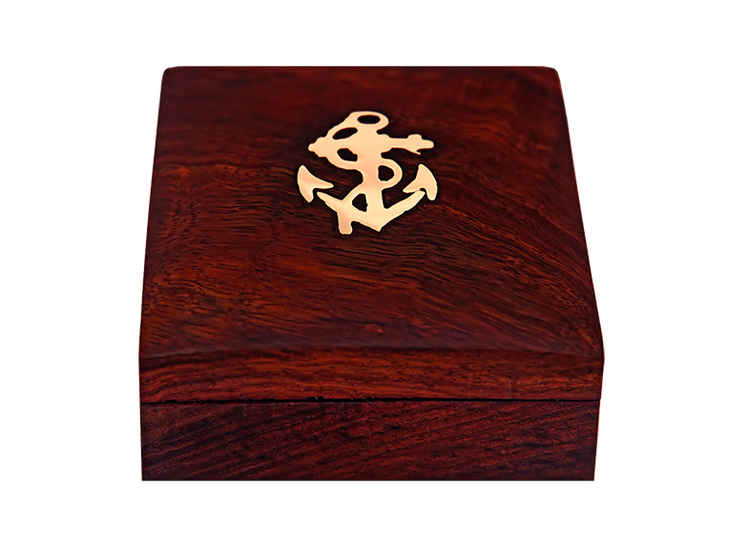 Compass in brass, in wooden box from Gusums Messing