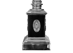 Lampa med epåletter i nysilver
