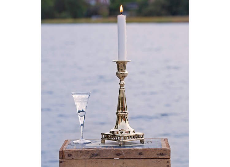 ClassicSwedish candlestick from late 18th century, with square base from Gusums Messing