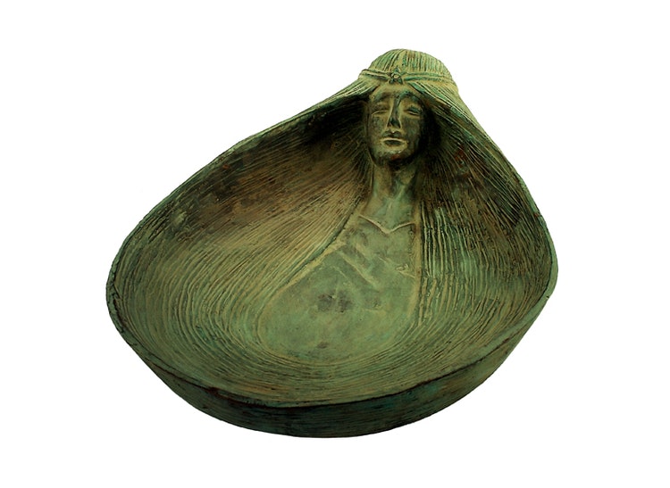 Plate in bronze with female face Art Nouveau