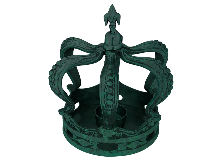 Royal crown for tealights in green patinated aluminum